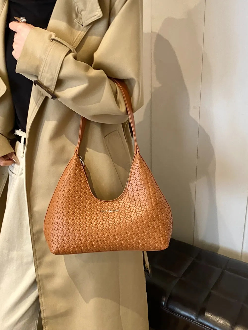 VAYRO Solé Woven Shoulder Bag